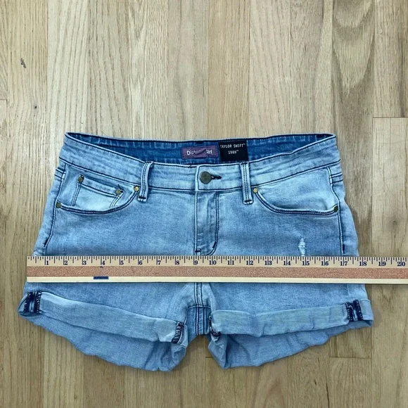 Rare Taylor Swift I Know Places We Are the Foxes 1989 Shorts Jean Dickies 7